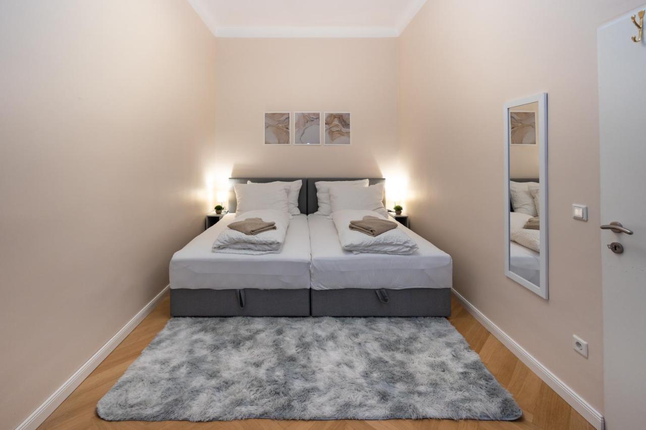 Charming Near Prater Apartament *