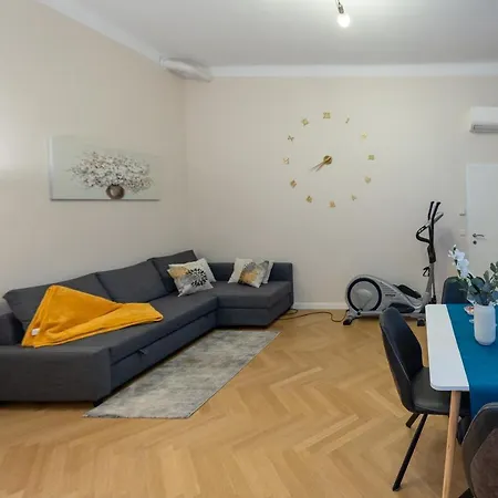 Charming Apartment Near Prater Vienna Exterior photo